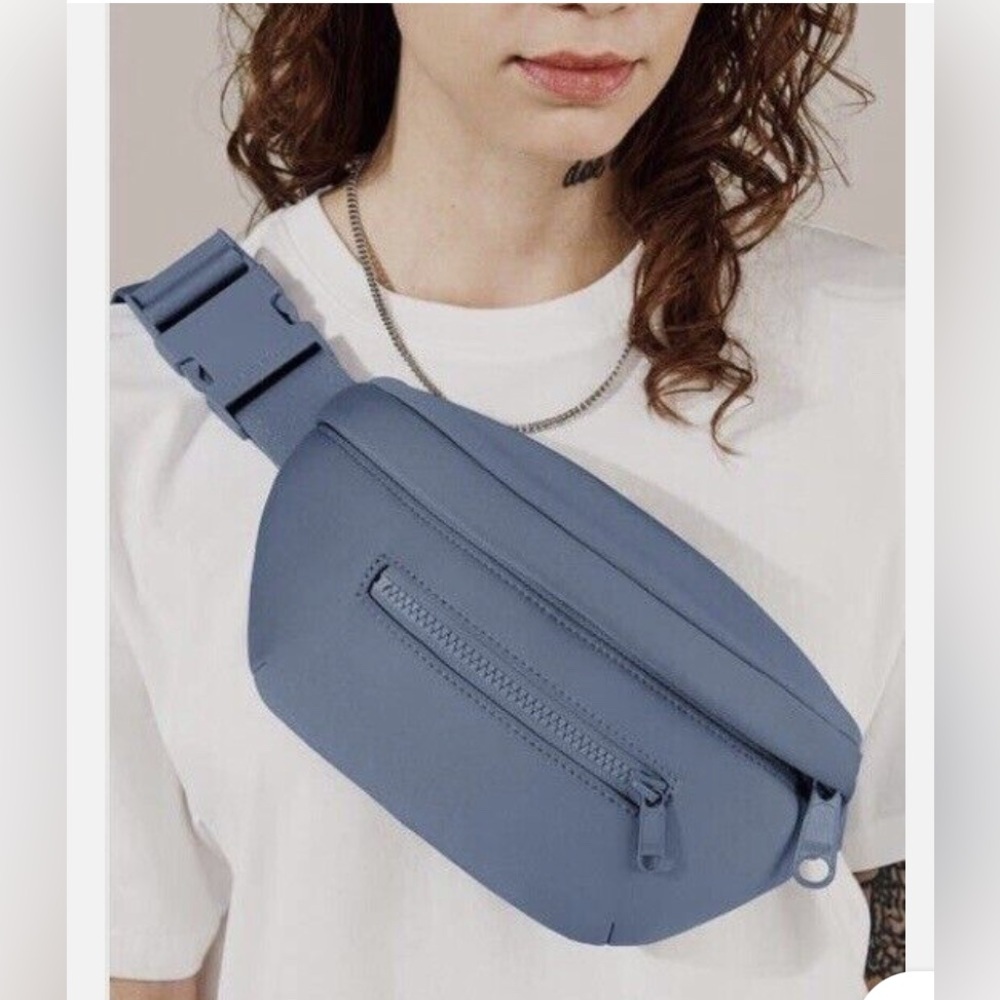 Dagne Dover Ace Neoprene belt bag